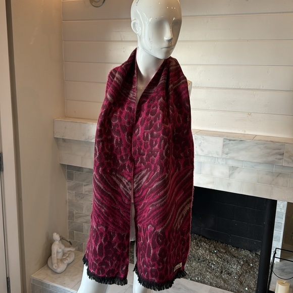 Vintage English Cashmere Hot Pink Animal Print Fringed Scarf 74”L x 12”W - Picture 8 of 9